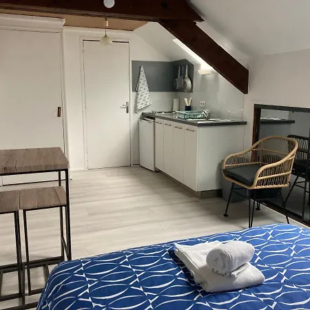 Le Colbert - Plein Centre A Petit Prix - Appartement